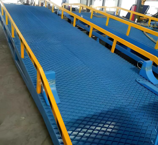 金银川路街道移动式液压登车桥